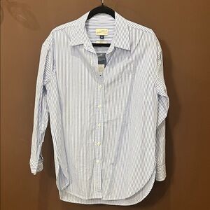 Universal Thread Blue and White Striped Women's Button Down Shirt